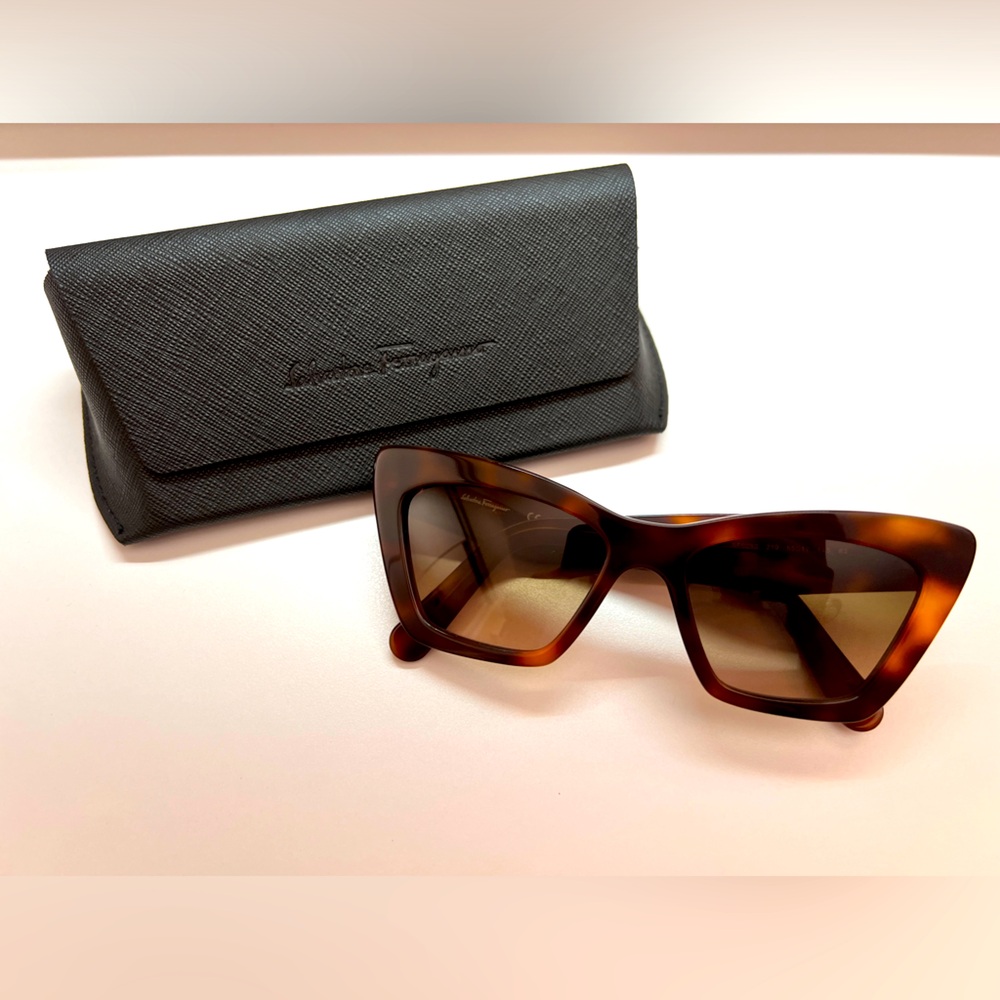 FERRAGAMO Sunglasses (SF929S 219 55 - Brown Tortoise)